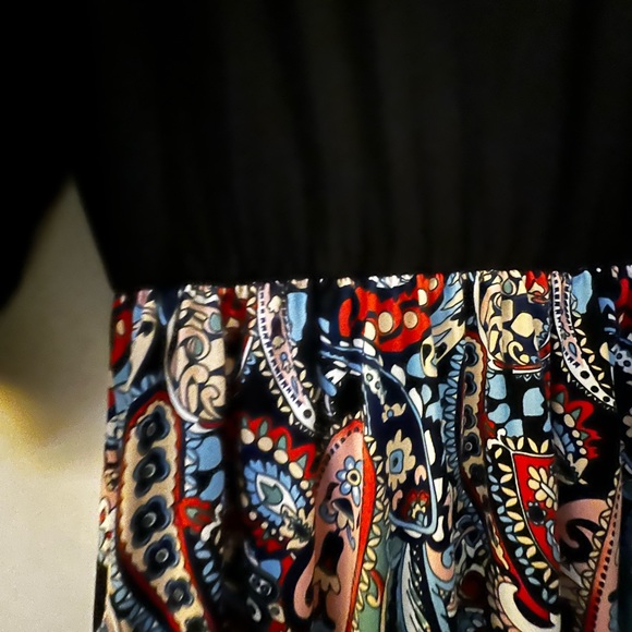 NWT…maxi dress size L. 3/4 sleeve, t-shirt type material. Very comfortable. - Picture 6 of 8